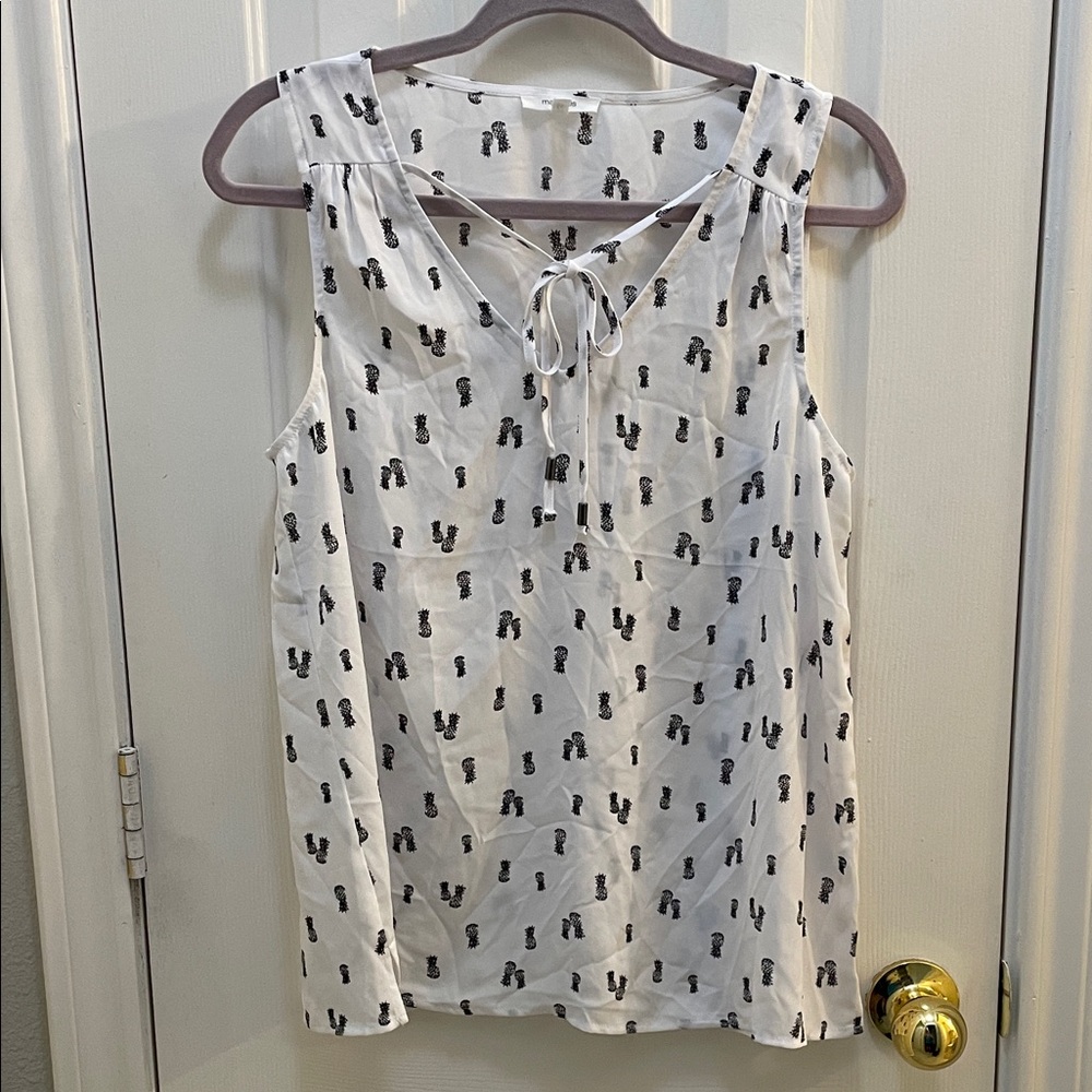 Tank Top w/Pineapples